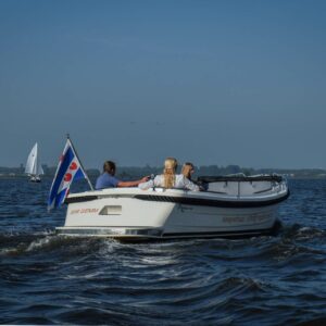 Huur een sloep bij sloepverhuur Roggebroek en ontdek Zuidwest Friesland vanuit Stavoren
